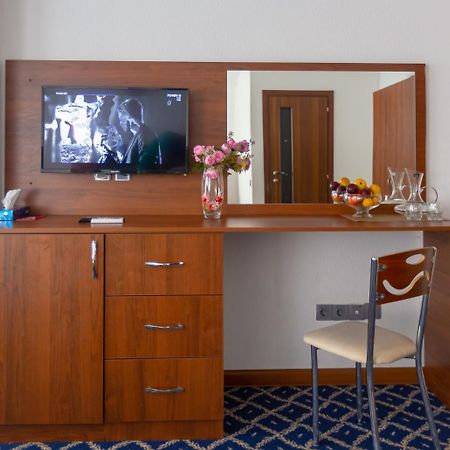 Demir Yol Plaza Hotel Baku Exterior photo